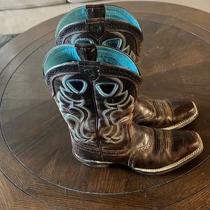 Ariat boots size 7B